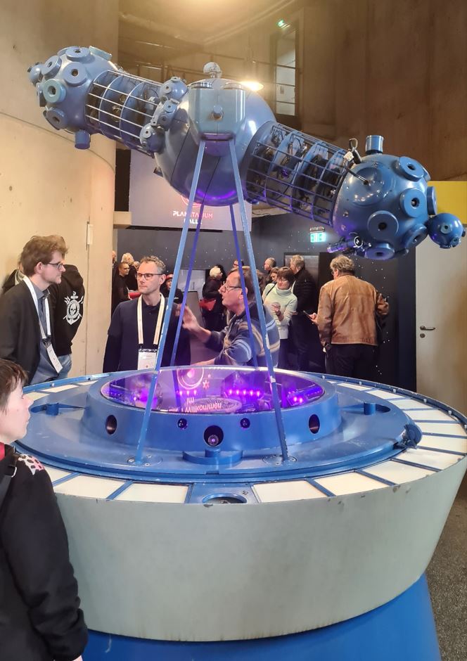 Der alte Planetariumsprojektor